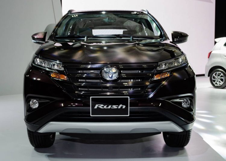 Toyota Rush 2018 chào sân đối thủ Mitsubishi Xpander với giá 668 triệu đồng