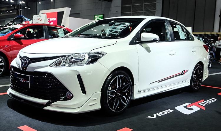 Toyota-Vios-GT-Street-phong-cach-xe-dua-duong-pho