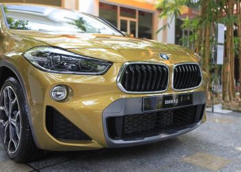 can-canh-BMW-X2-vua-nhap-khau