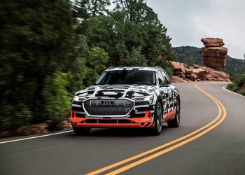 lich-ra-mat-SUV-dien-Audi-e-tron