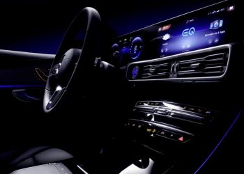 Mercedes-Benz EQC hé lộ nội thất siêu sang, chính thức ra mắt ngày 4-9