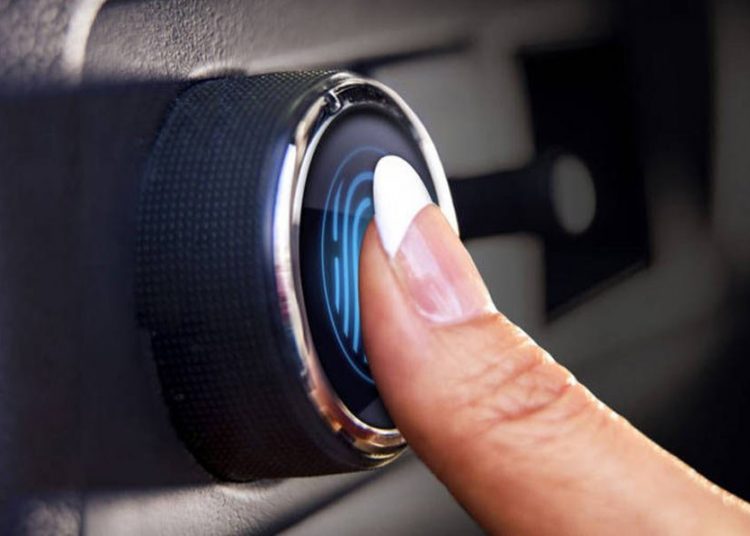 Mở khóa ôtô bằng vân tay và nhận dạng khuôn mặt sẽ sớm thay thế keyless trong tương lai