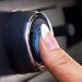 Mở khóa ôtô bằng vân tay và nhận dạng khuôn mặt sẽ sớm thay thế keyless trong tương lai