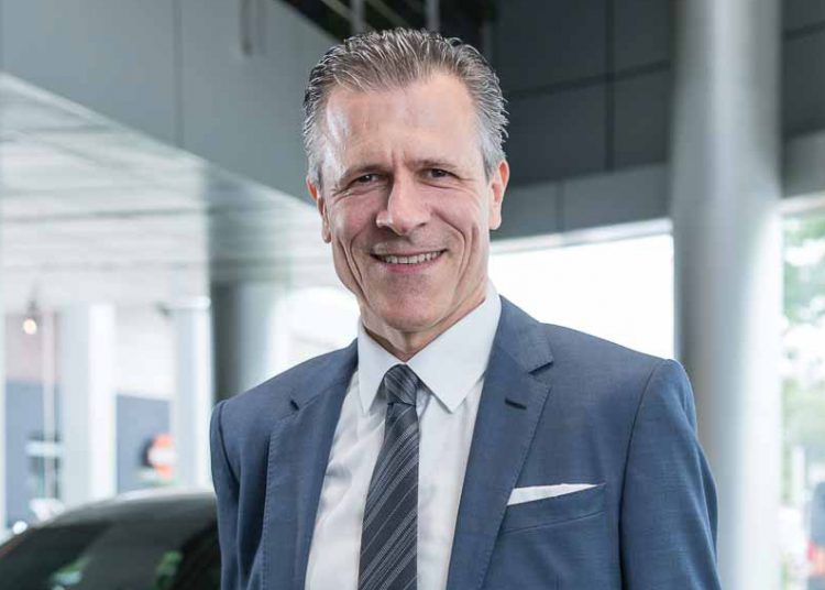 DNP773-nhung-chiec-xe-dau-tien-vua-moi-duoc-giao-den-khach-hang-BV-2018-ok