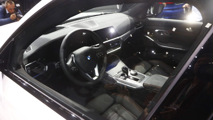 can-canh-BMW-3-Series-2019-(G20)