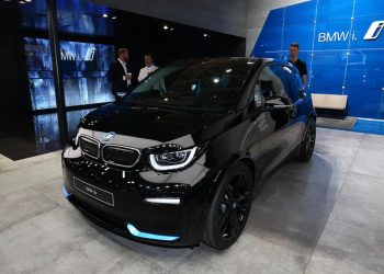 BMW-i3-2019-nang-cap-cong-nghe-pin-Paris-Motor-Show-2018-9
