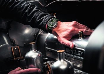 Bentley-cung-Breitling-hop-tac-san-xuat