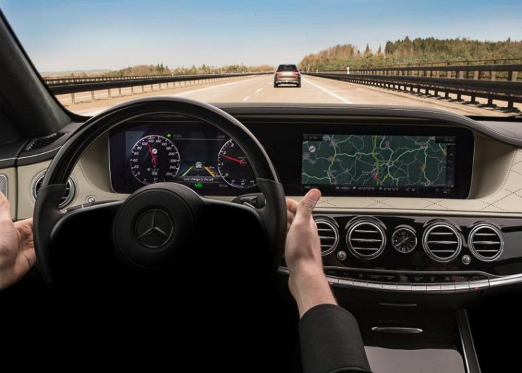 Dong-S-Class-cua-Mercedes-Benz-se-trang-bi-cong-nghe-ban-tu-hanh-vao-nam-2020