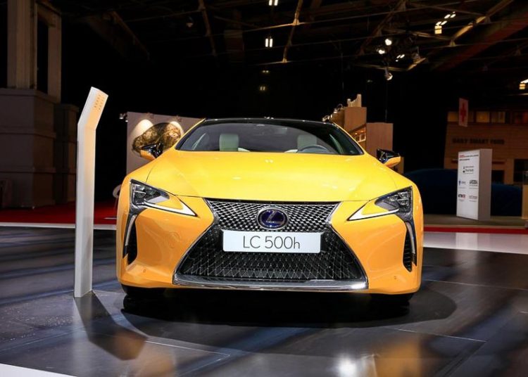 Lexus-LC-Yellow-Edition-tai-Paris-Motor-Show-2018-9
