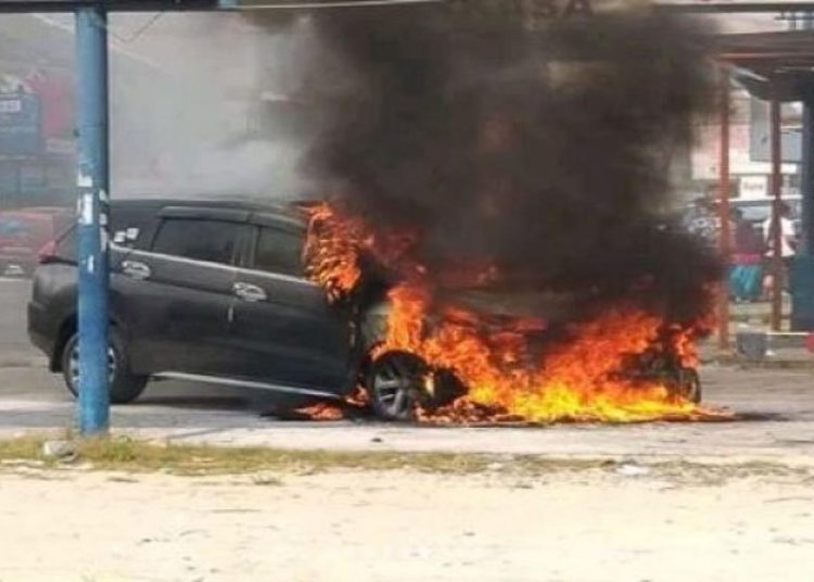 Mitsubishi-Xpander-boc-chay-tro-khung-tai-Indonesia