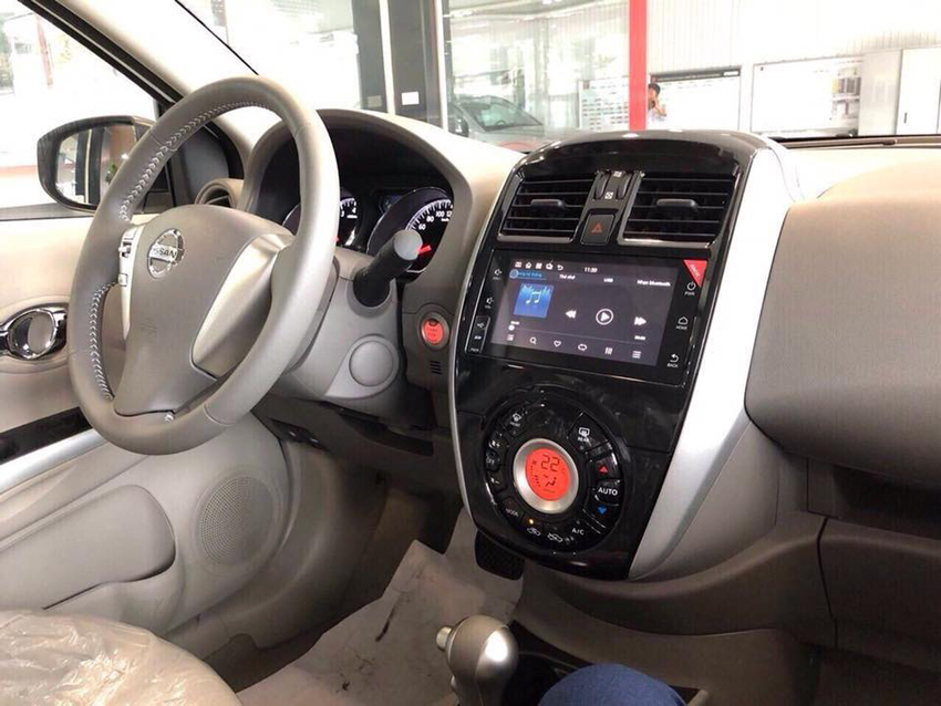 Nissan-Sunny-XV-Premium-2018-bat-ngo-xuat-hien