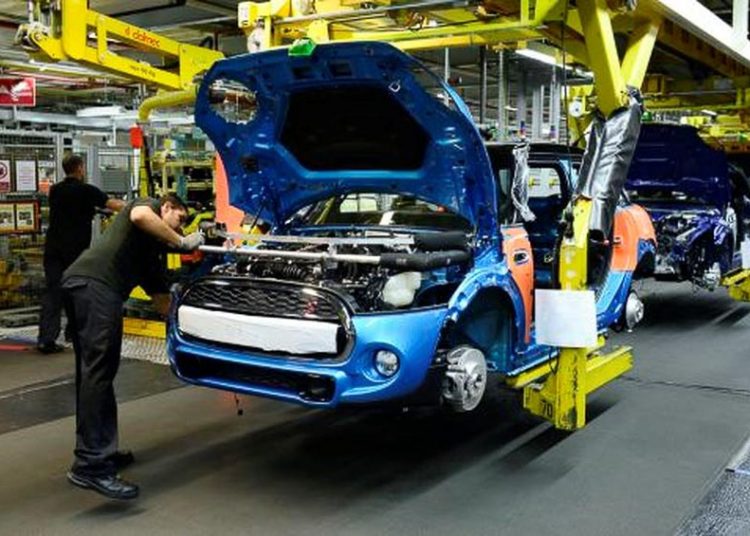 Rolls-Royce-va-Mini-se-tam-ngung-san-xuat-tai-Anh-2