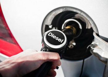 Suzuki-va-Mitsubishi-dung-ban-xe-dong-co-diesel-3