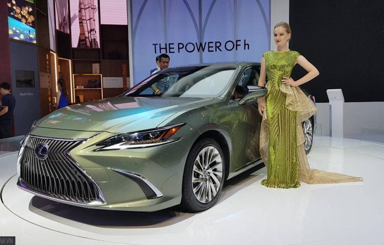 Lexus-mang-den-cong-nghe-Hybrid