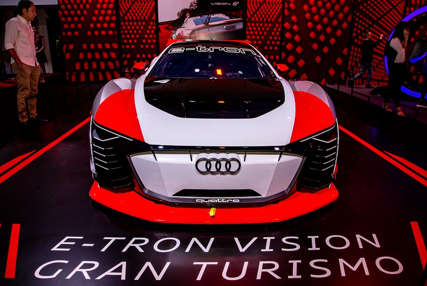 Xe-dua-chay-dien-Audi-e-tron-Vision-Gran-Turismo