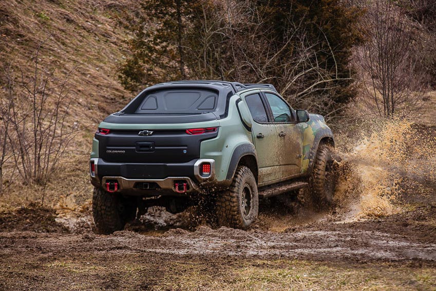 can-canh-Chevrolet-Colorado-ZH2