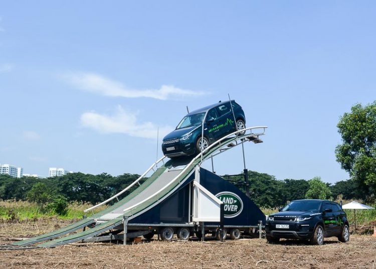 Trải nghiệm off-road cùng Land Rover tại Vietnam Motor Show 2018