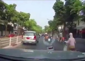 nu-Ninja-Lead-dien-xiec-tren-duong-pho