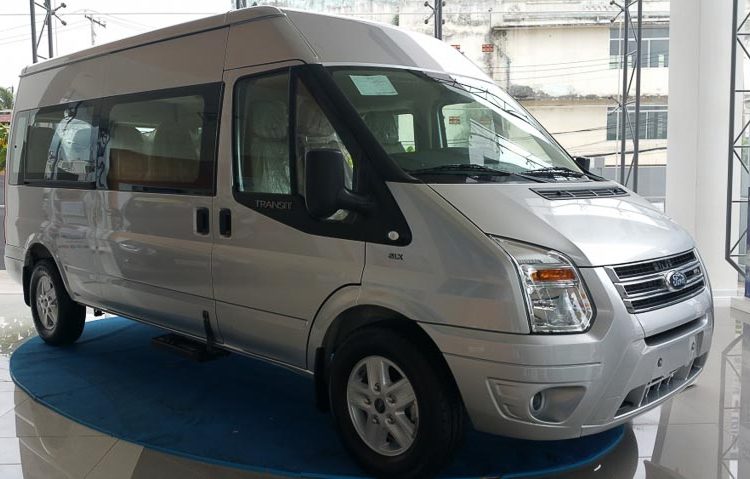trieu-hoi-xe-Ford-Transit-loi-o-he-thong-cam-bien-truc-khuyu