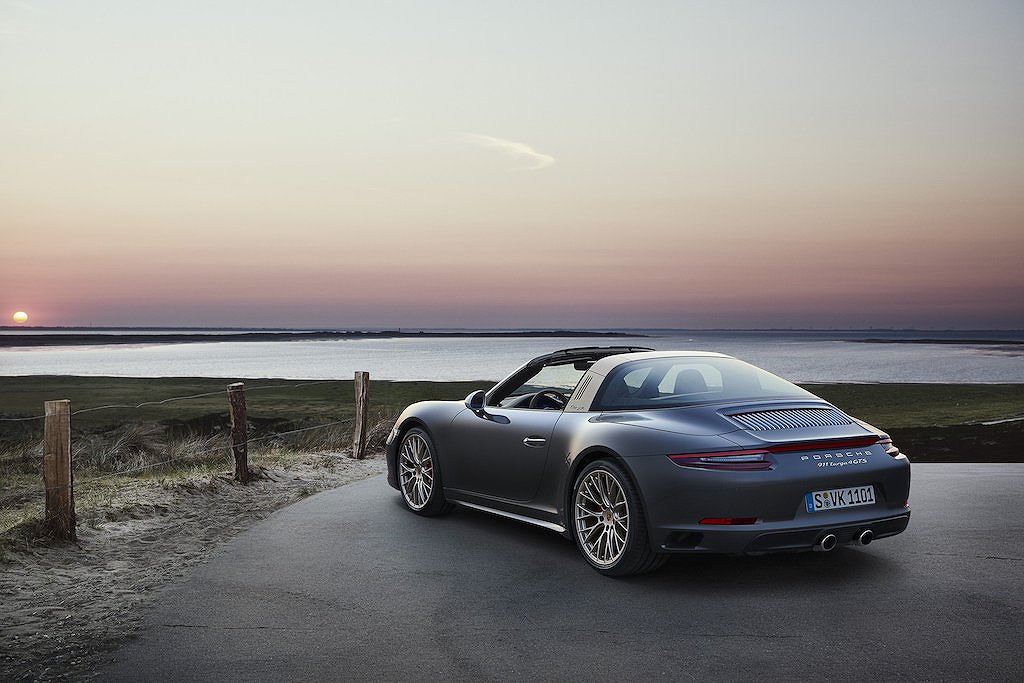 Porsche-911-Targa-4-GTS-Exclusive-Manufaktur-Edition