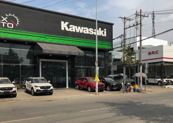 max-auto-khai-truong-showroom-dau-tien-cua-hang-xe-zotye-tai-tp-hcm-01