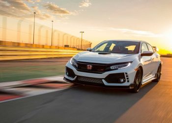 Honda Civic Type R 2019 ra mắt màu mới, giá khởi điểm từ 36.600 USD