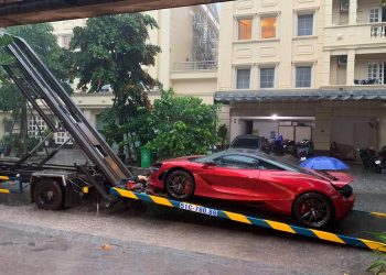 Vượt bão Usagi, siêu xe McLaren 720S đã có mặt tại Sài thành