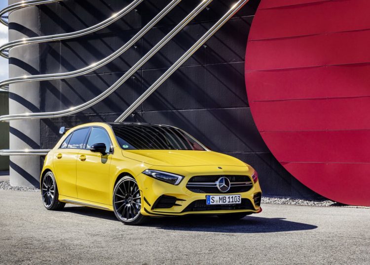 Mercedes-AMG A35 nhận đặt hàng, bán ra vào tháng 12, giá hơn 54.000 USD