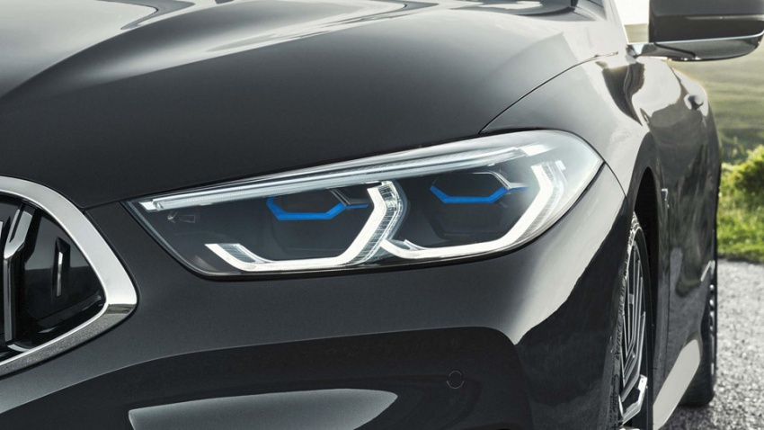 BMW-8-Series-Convertible-mui-tran-ra-mat