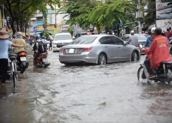 xe chết máy sau cơn bão số 9 4