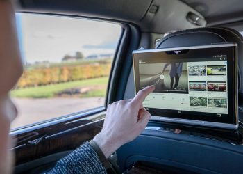 Bentley trang bị hệ thống Wi-Fi tốc độ cao 3