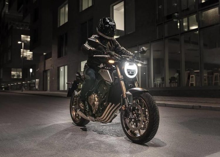 Honda CB650R 2019 trên đường phố 1