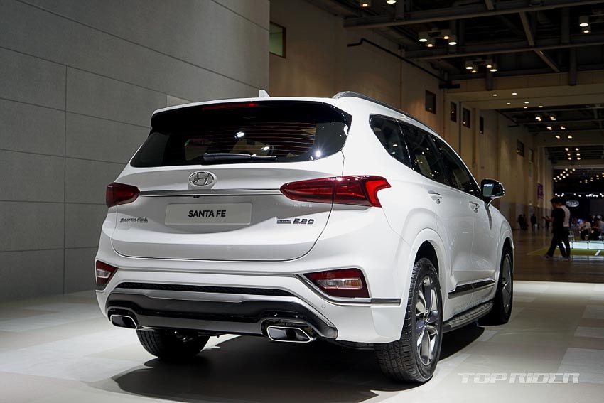 Ngoại thất Hyundai Santa Fe 2019 phiên bản Inspiration 2