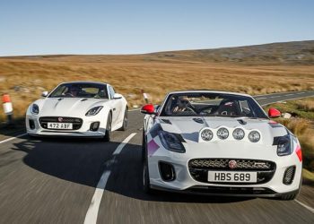 Jaguar trình làng mẫu xe Jaguar F-Type mui trần loại xe đua việt dã
