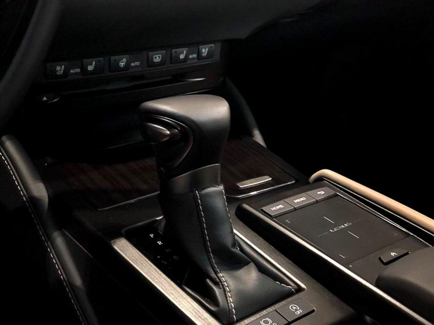 Khoang nội thất Lexus ES 2019 phiên bản ES250 6