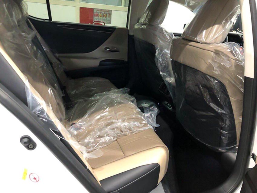 Khoang nội thất Lexus ES 2019 phiên bản ES250 8