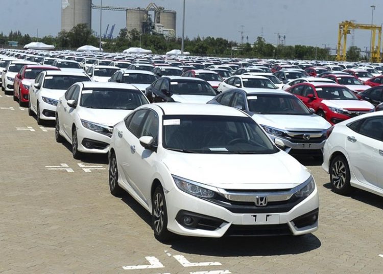 xe nhập khẩu