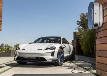 Porsche đầu tư 6 tỉ euro cho dòng xe Taycan mới