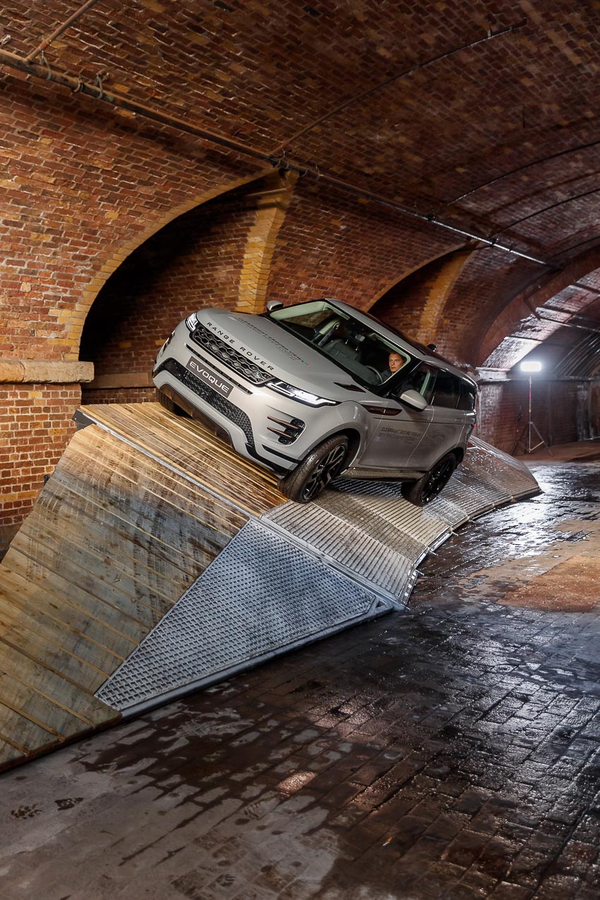 Range Rover Evoque 2020 thế hệ mới chính thức vén màn 17