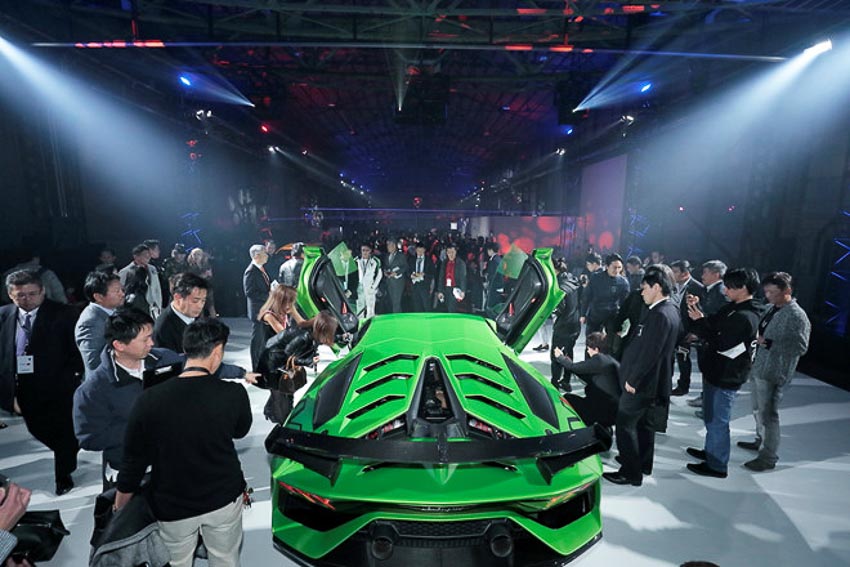 Siêu xe Lamborghini tụ hội tại Nhật Bản 2
