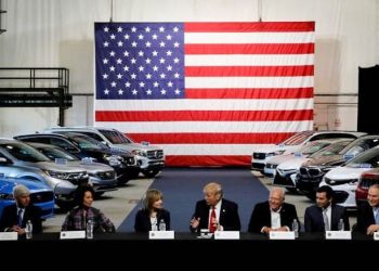 Tuần tới, Mỹ có thể tăng thuế nhập khẩu ôtô lên 25% 3