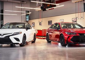 Toyota Camry TRD và Toyota Avalon TRD 1