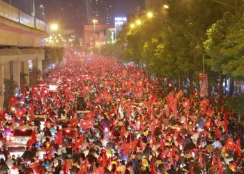 [Khoảnh khắc choáng ngợp] Việt Nam rực lửa trong đêm vô địch AFF 2018