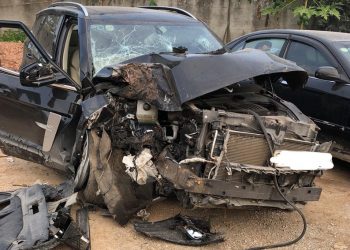 Xe Trung Quốc Zotye Z8 đầu tiên tại Việt Nam gặp nạn