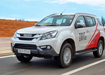Xả “hàng tồn” Isuzu mU-X giảm giá đến 150 triệu tại Việt Nam