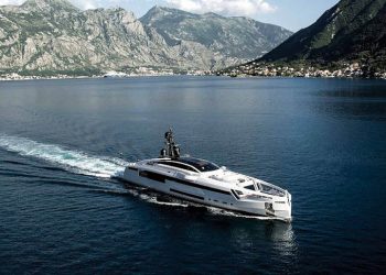 siêu du thuyền Rossinavi Aurora 8