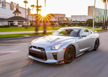 Nissan GT-R 2019 1