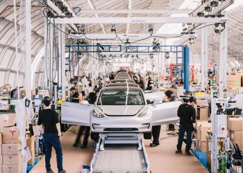 Tesla chịu lỗ khi sản xuất Model 3 khi bán ra với giá 35.000 USD 2