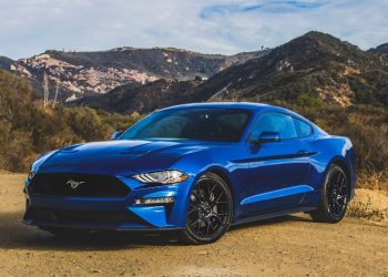 Phân khúc xe cơ bắp tại Mỹ: Ford Mustang thống trị doanh số năm 2018
