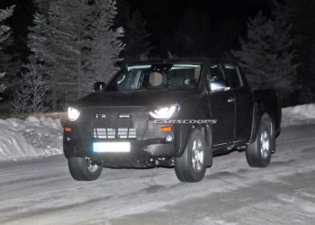 Isuzu D-Max hoàn toàn mới lộ diện trên đường chạy thử